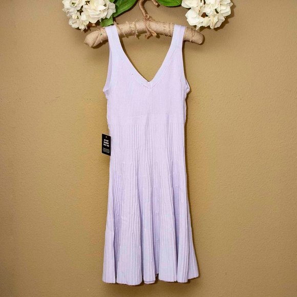 NWT Express Sleeveless V-Neck Ribbed Fit and Flare Sweater Dress size S - Picture 2 of 7
